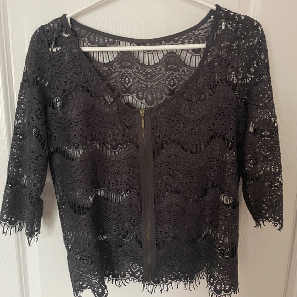 Zara grey lace top. Size M - Picture 2 of 3